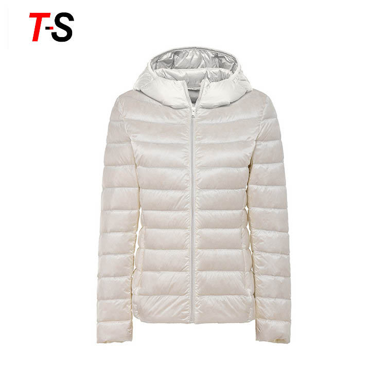 Women's Hooded Packable Ultra Light Weight Short Down Jacket