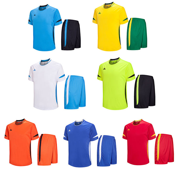 Venta caliente Jersey de fútbol transpirable Fútbol Use uniformes deportivos cómodos para niños