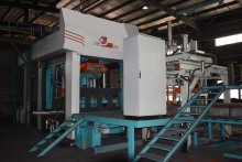 Full auto double station molding machine