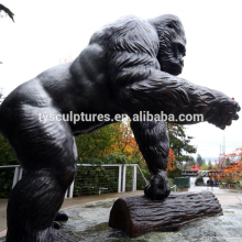 huge size hot sale resin gorilla statue for outdoor garden park piazza decoration