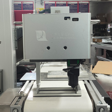 Lightweight handheld electric dot-peen depth marking machine