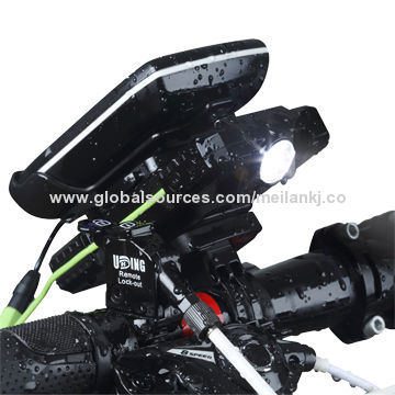 Outdoor LED Flashligt, IPX5, Power Bank 5,400mAh, Smart Charging to All Your Portable Device