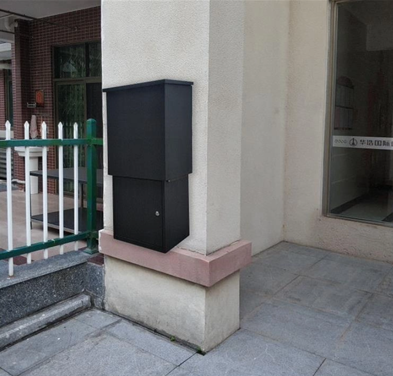 Outdoor delivery mailbox with lock