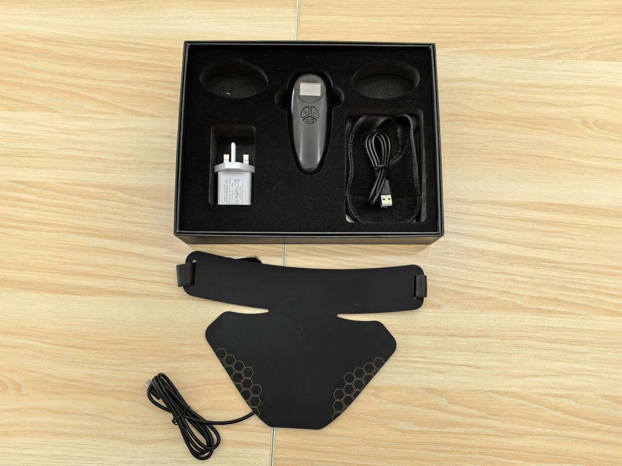 Red LED Light Therapy Facial Mask and Green Light Blue Color Purple LED Infrared Neck Pad for Cosmetic Application