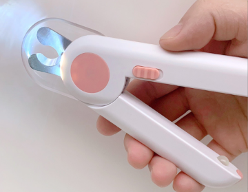 LED Cat nail clippers prevent blood line