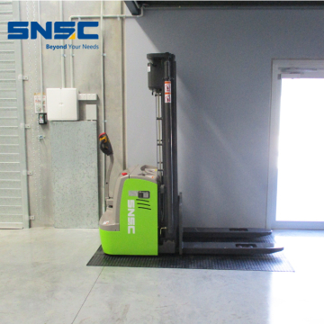 Walk-behind Battery Stacker 1500kg