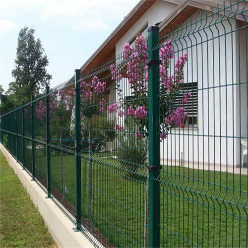 PVC/PE coated welded iron wire mesh fence