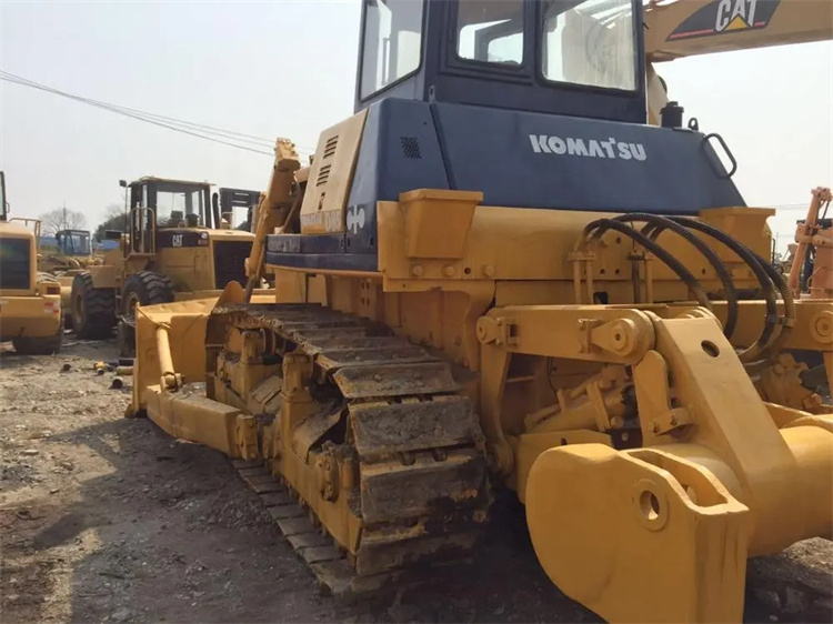 bon état utilisé bulldozers komatsu d65p