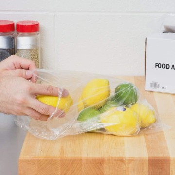 Varias bolsas de comida en rollo