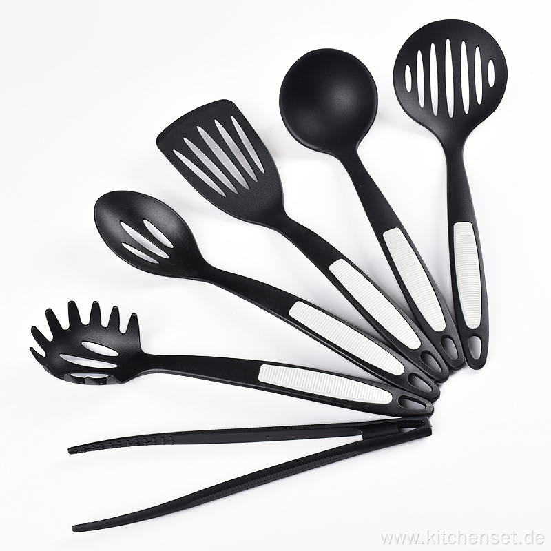 6 piece cooking utensil set with food tongs