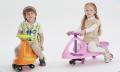 Kinderen Swing Toy Auto met Flash Wheel