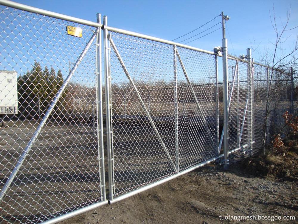 Preferential service HDG Chain link fence