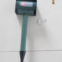 Solar Ultrasonic Powered Animal Repeller Rechargeable AA Battery Insect Mice Killer Pest Repeller