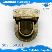 Convenient handbag turn lock