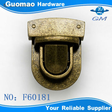 Convenient handbag turn lock