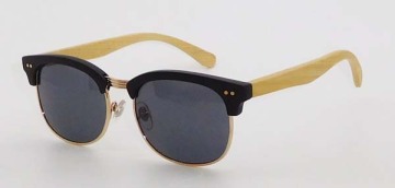 Man sunglasses with wooden temples