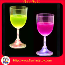 Hl-d1411b Ps Wine Champagne Led Flashing Cups For Night Bar