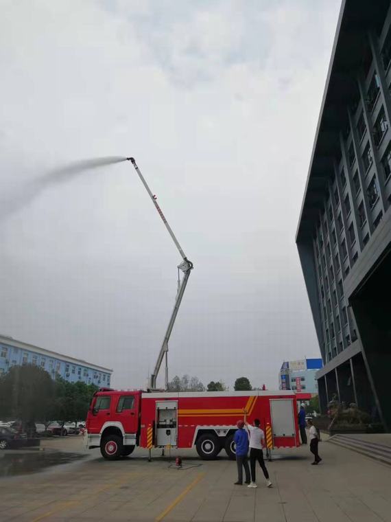 18M Howo Tower Tower Fire Truck