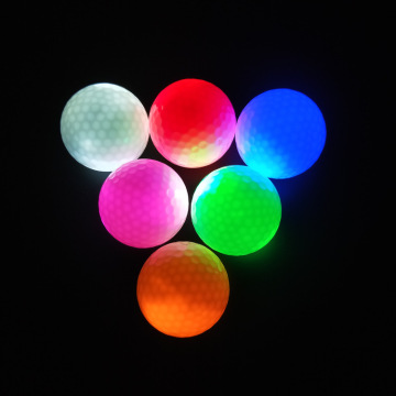 Balles de golf LED colorées de nuit de ventes chaudes