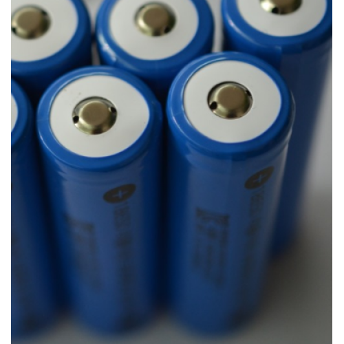 La mejor batería barata de la linterna 3.7v 2000mAh (18650PPH)