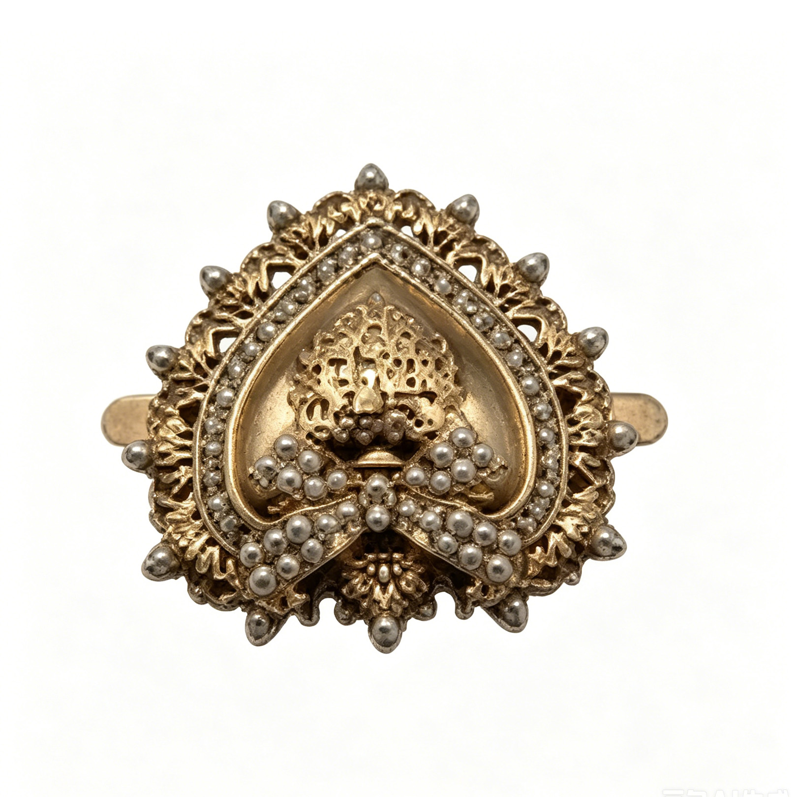 Ornement de boucle de mode avec nœud papillon en perles en forme d'amour Love-Shaped Pearl Bowknot Fashion Buckle Ornament