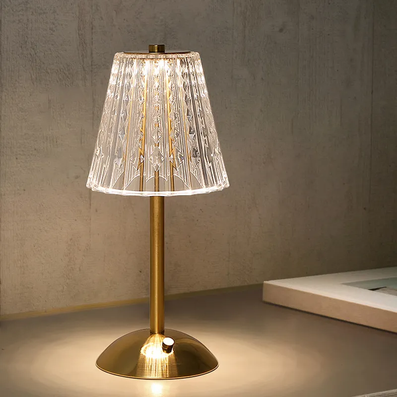 Modern Cordless LED Table Lamp for Stylish Dining Spaces