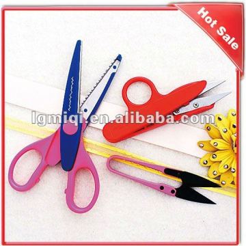 plastic cutting yarn scissors
