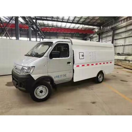 2Tons High-pressure washer cleaning truck