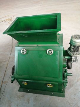 Palm nuts cracking and separating machine