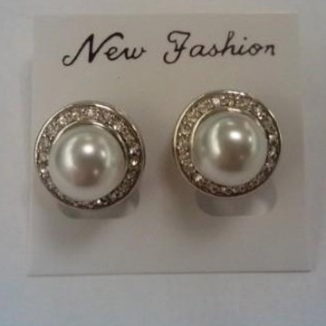 Silver Plated Round Pearl Cubic Zircon Stud Earring