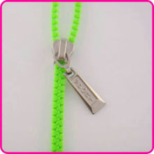 Fahionable Green Cartoon Mp3 Cute Zipper Earphones For Mp3 / Mp4 Players Ydt2