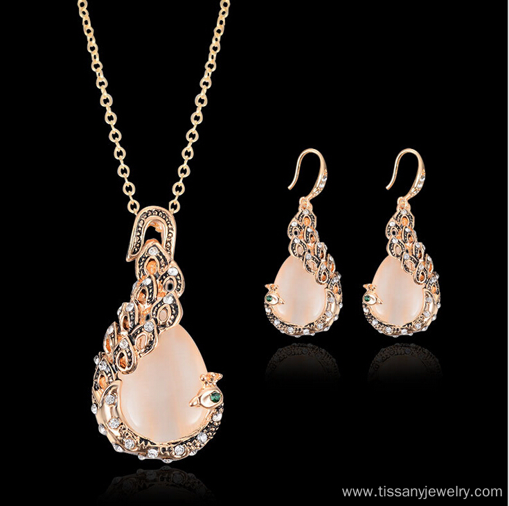 Women Jewellry Gold Peacock Jewelry Sets