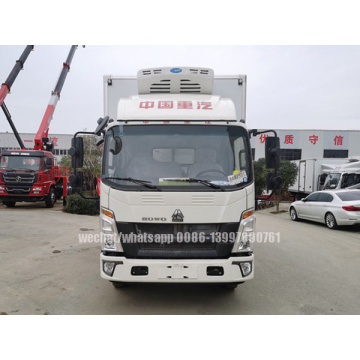 SINOTRUCK HOWO 4-6T 4.2m Refrigerated Boxcar