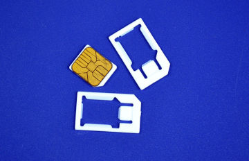 Plastic Micro Sim Card Adaptor From Iphone 4 To Normal Sim Card