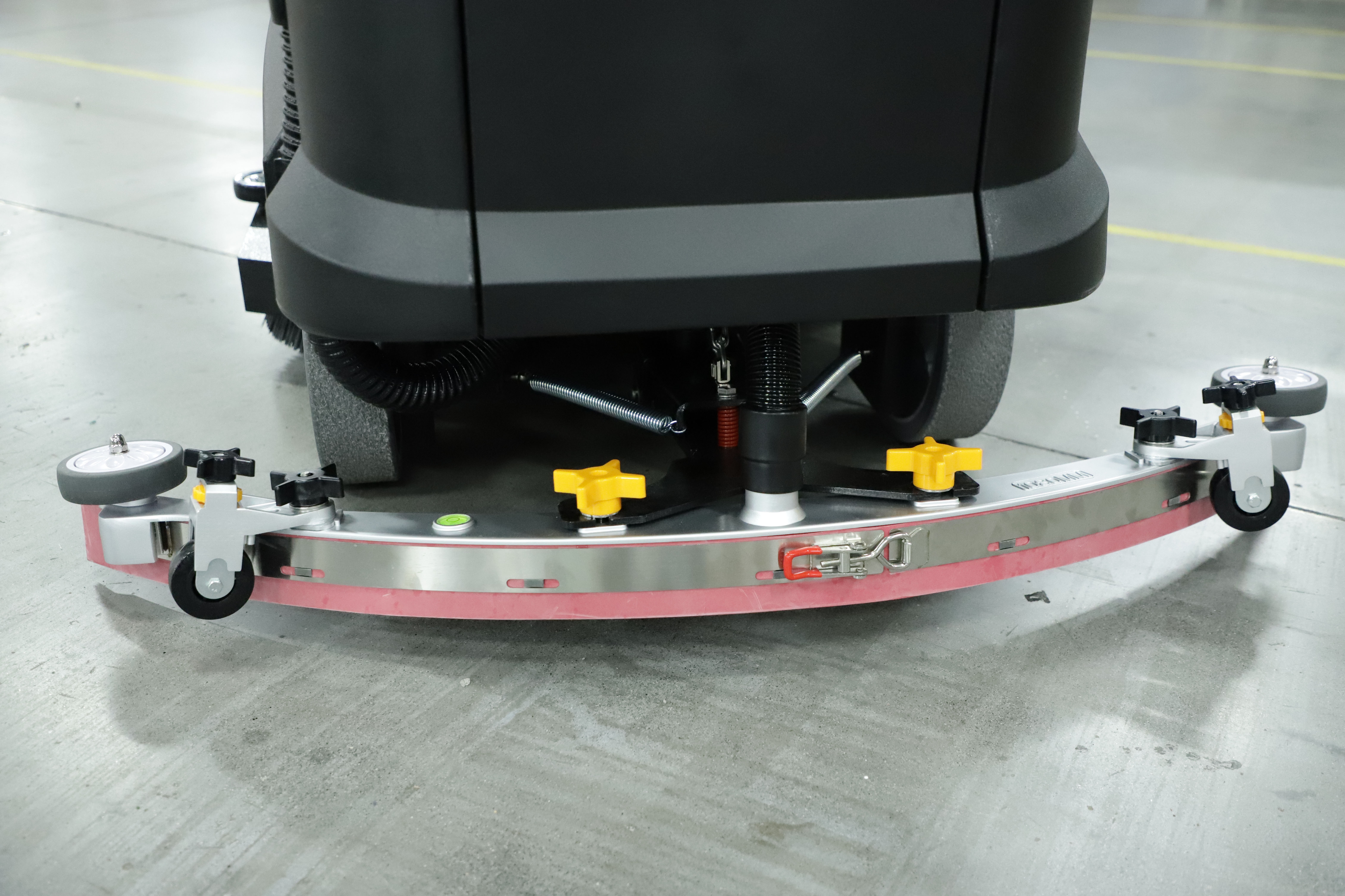 Palavro de piso industrial Industrial floor scrubber