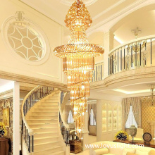 Lustre de escada grande de luxo dourado de luxo