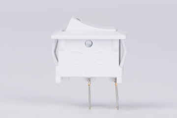 Refrigerator fan air conditioner switch