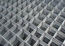 Build material welded wire mesh