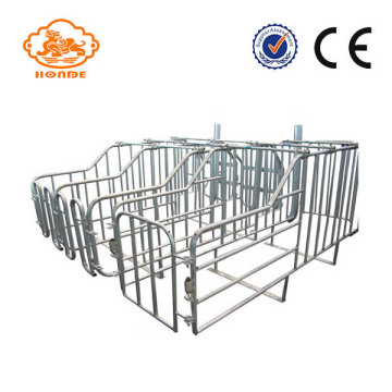 Pig farm useing durable farrowing crate