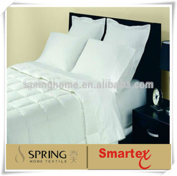 Polyester Filled bed comforters quilts