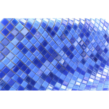 Mosaico de cristal de la sala de estar moderna de la cocina azul
