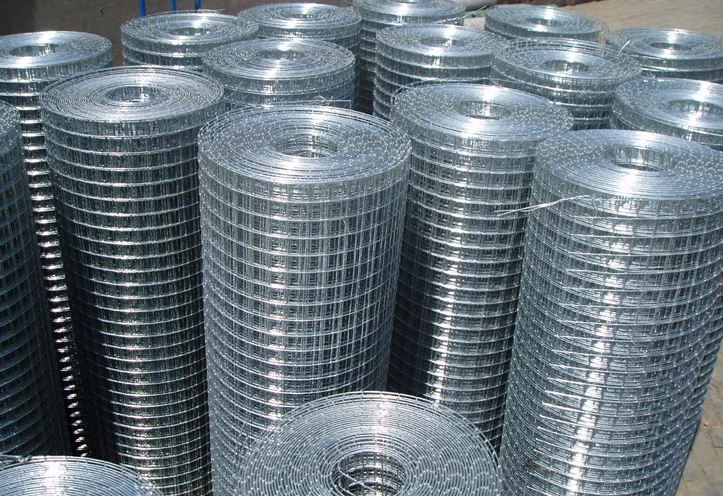 Galvanized Welded Fencing  Iron Wire Mesh