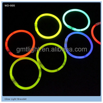 colorful popular glow sticks necklaces