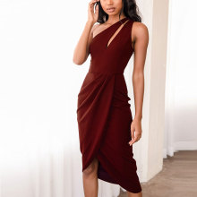 Slim Fit Pleated Pack Hip Dress