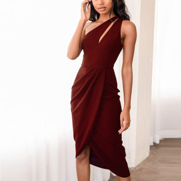 Slim Fit Pleated Pack Hip Dress