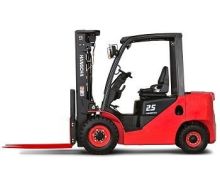 2 Ton Gasoline Engine Powered Forklift Truck For Storage Yard Rough Terrain