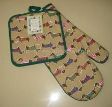 oven mitts & potholder