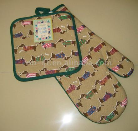 oven mitts & potholder