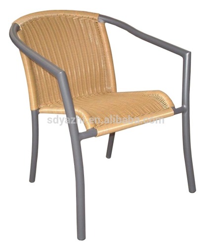 Rattan dining chair in round wicker and it is simple but hot sale in market
