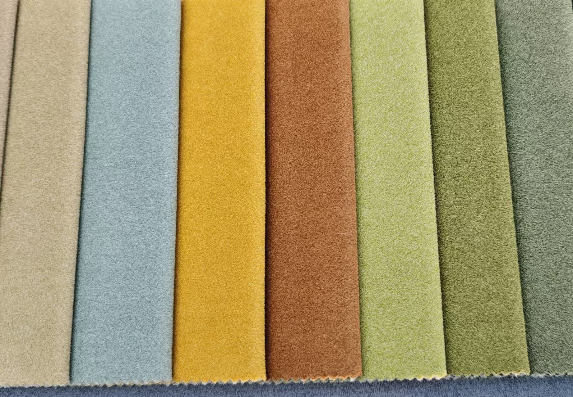 نسيج مخملي velvet fabric